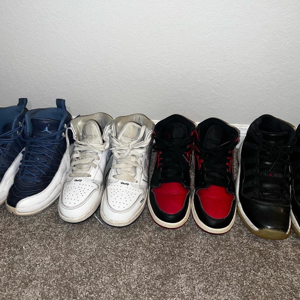 Jordan- 4 pairs of boys shoes
